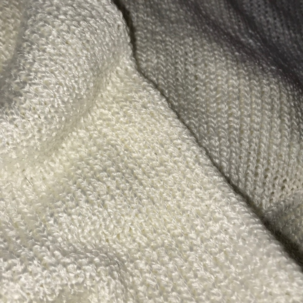 Forever 21 Open-Back Sweater - Picture 2 of 5